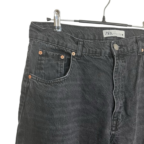 ZARA “The 90’s full-length” wide leg raw hem boho light wash black jeans. Sz:12 - Picture 3 of 7